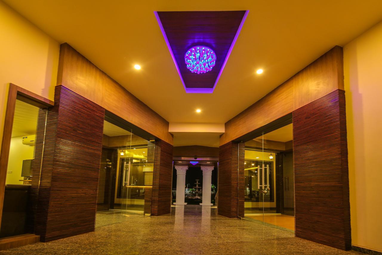Saubhagya Inn International Lucknow Esterno foto