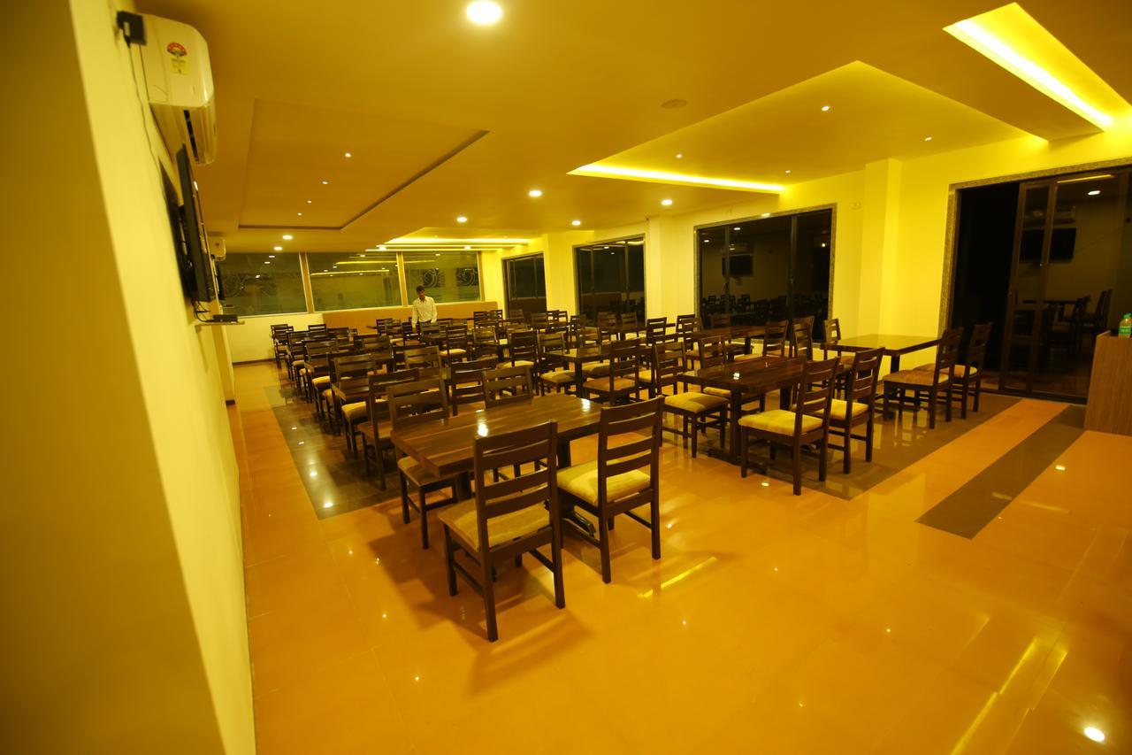Saubhagya Inn International Lucknow Esterno foto