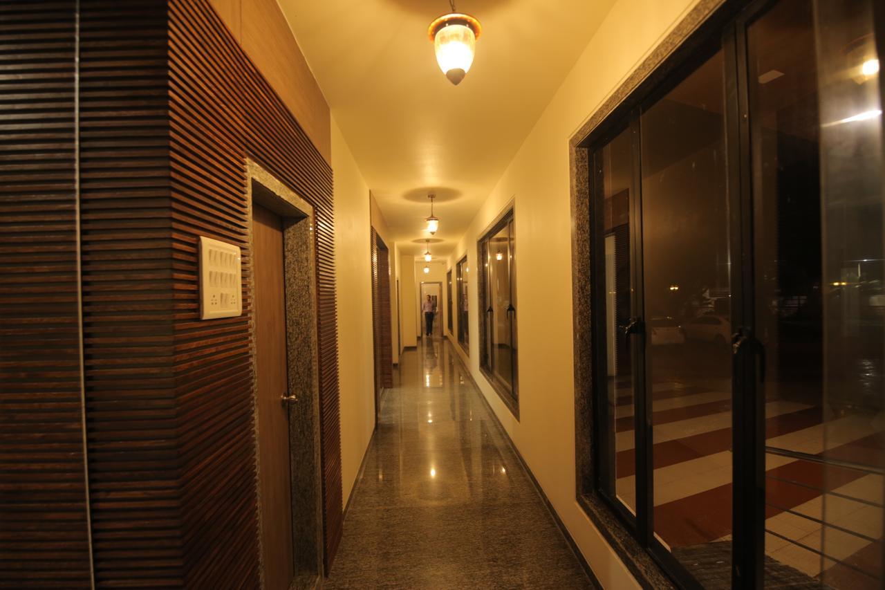 Saubhagya Inn International Lucknow Esterno foto
